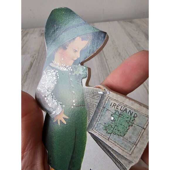 Bethany lowe St Patrick's Day sign boy Ireland shamrock board decor sparkle glit - Picture 7 of 8